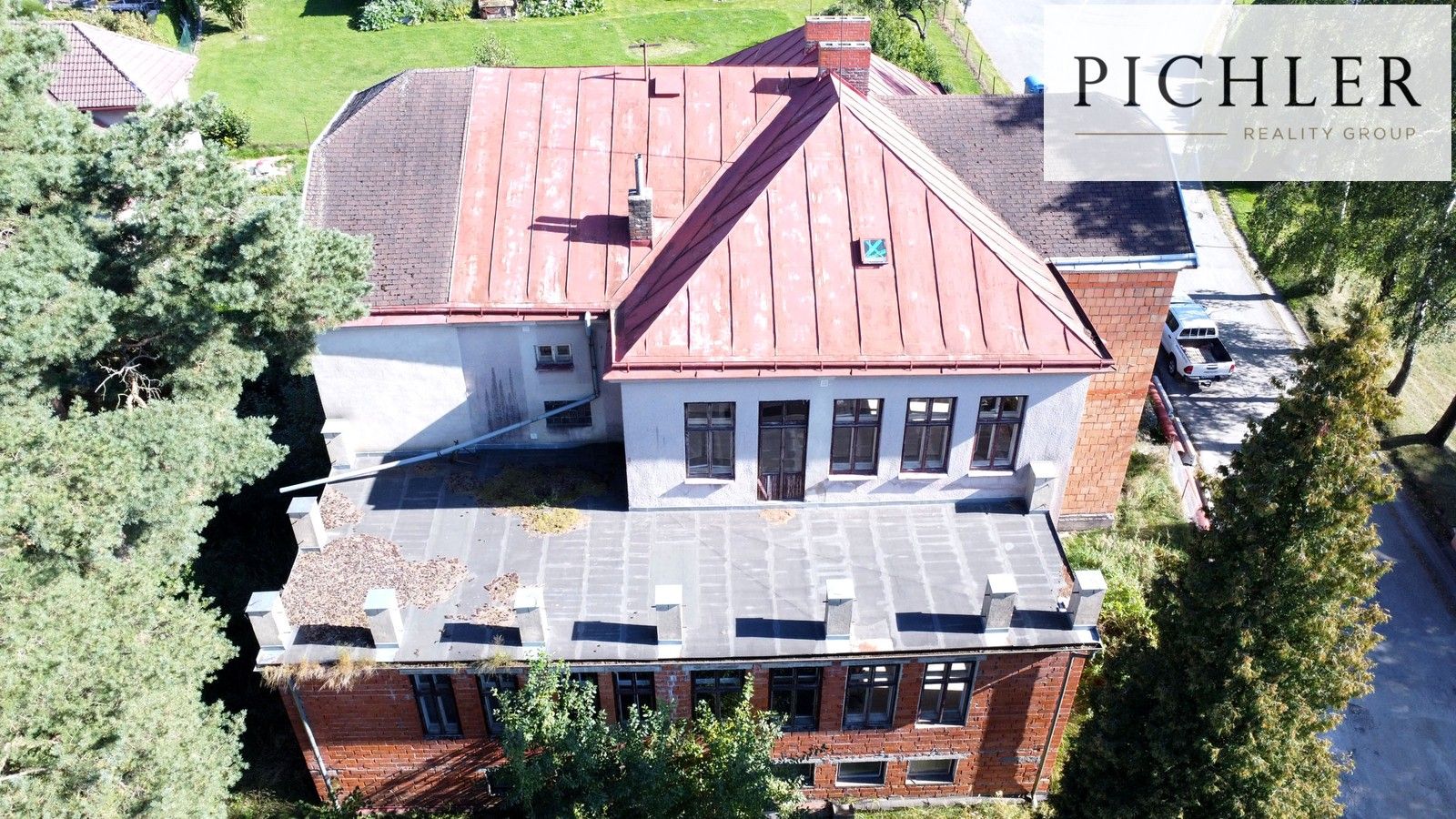 Prodej komerčního prostoru 940 m² - foto 4