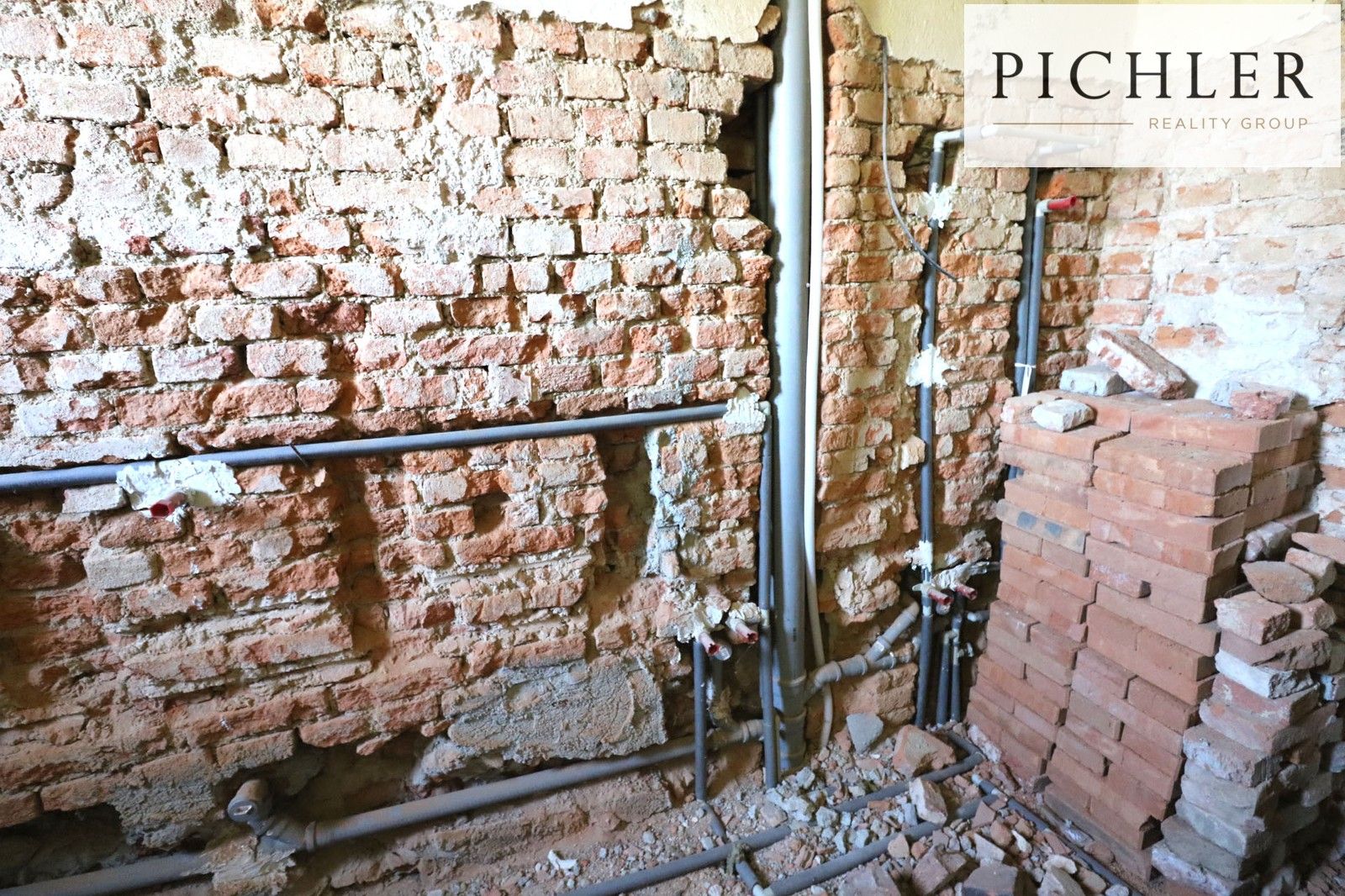 Prodej komerčního prostoru 940 m² - foto 14