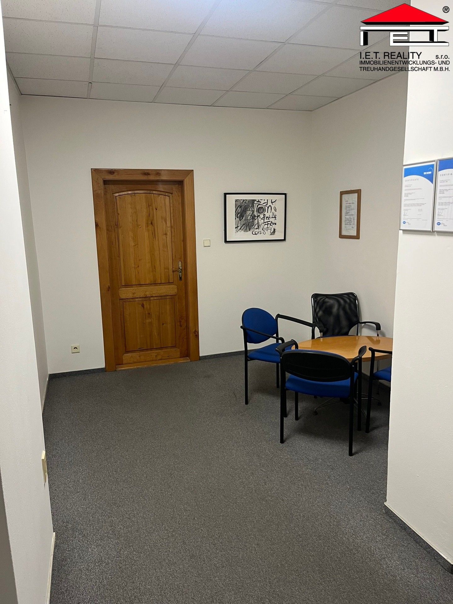 Pronájem komerčního prostoru 785 m² - foto 8