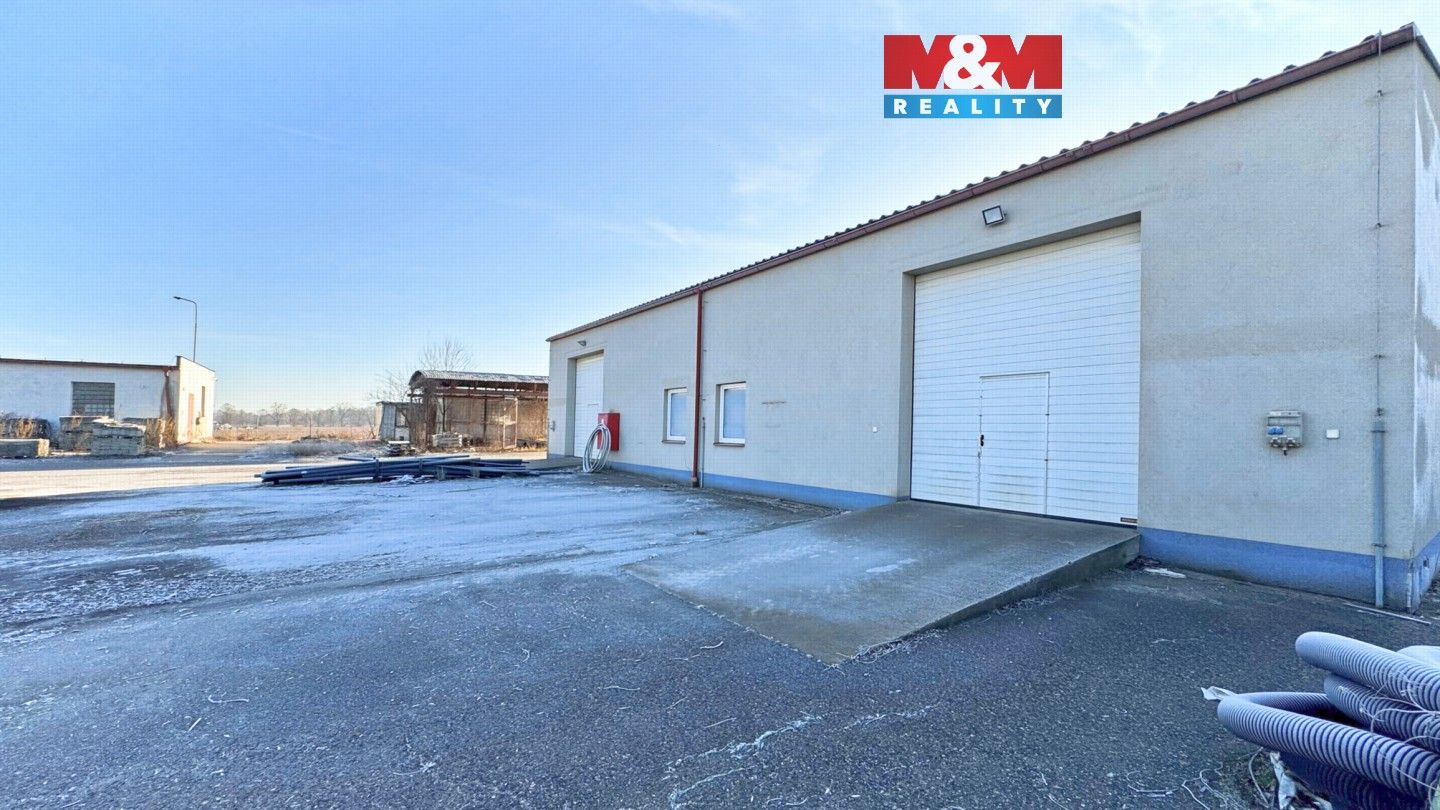 Pronájem komerčního prostoru 175 m² - foto 1