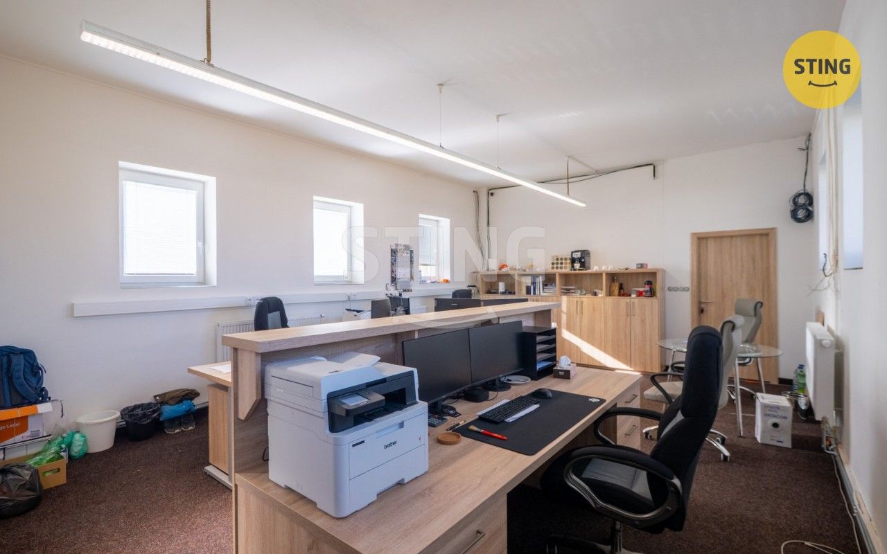 Prodej nemovitosti 1100 m² - foto 6