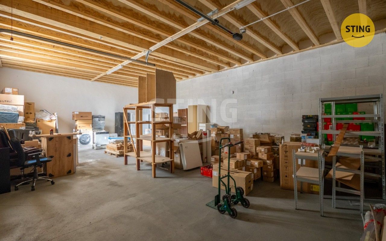 Prodej nemovitosti 1100 m² - foto 13