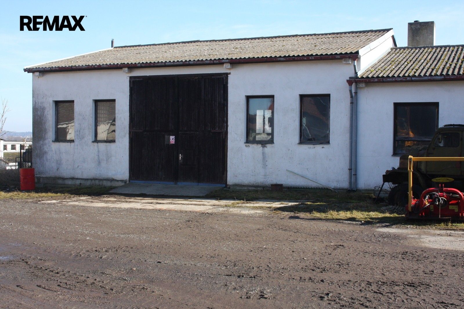 Pronájem nemovitosti 1600 m² - foto 1