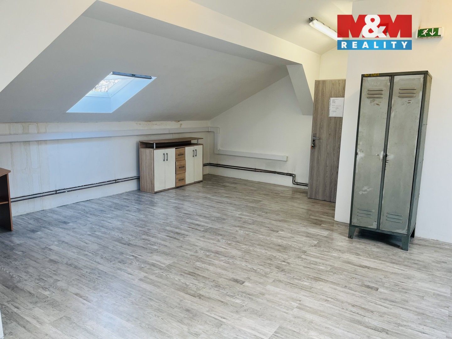 Pronájem komerčního prostoru 101 m² - foto 3