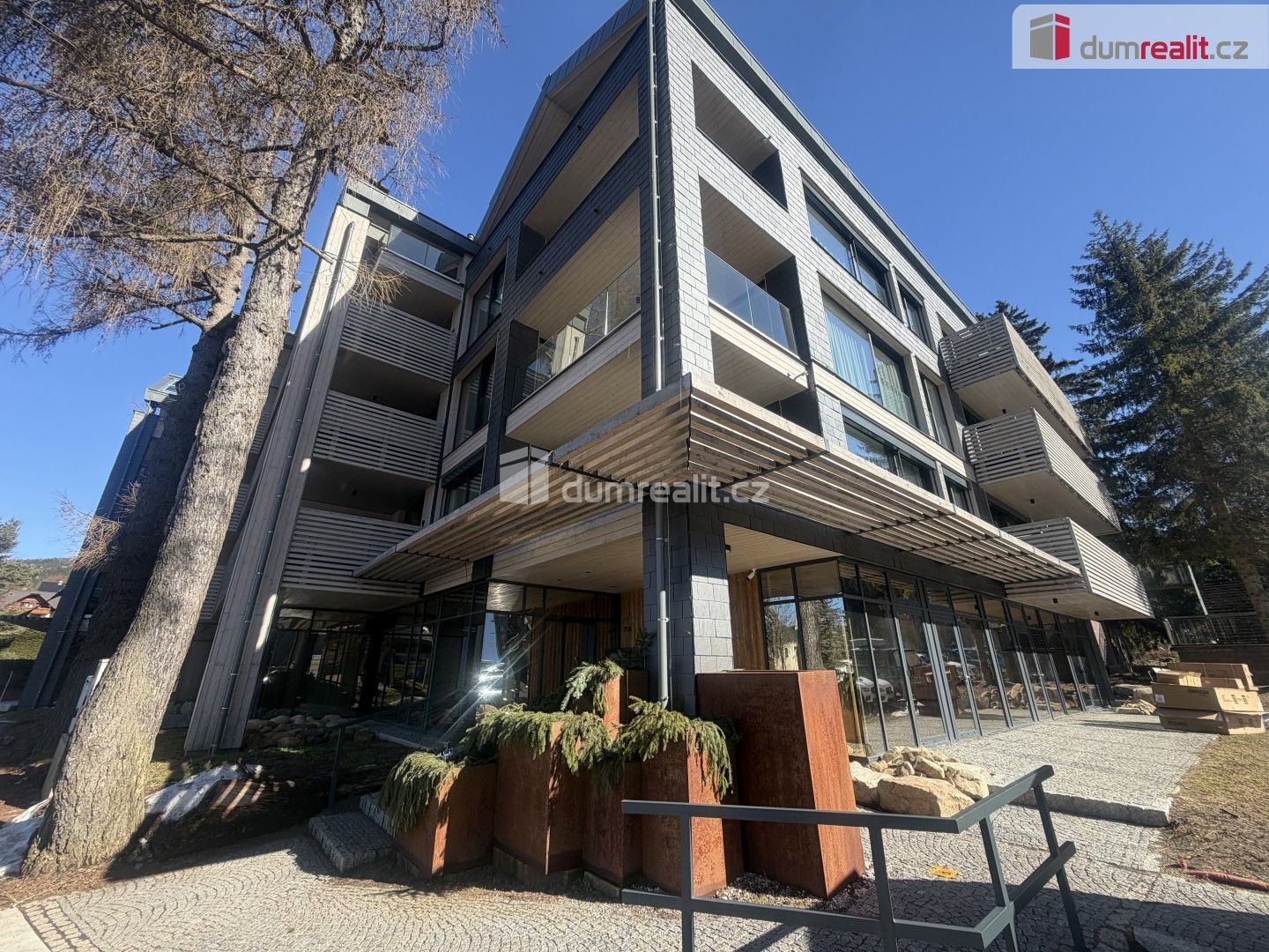 Prodej komerčního prostoru 45 m² - foto 1
