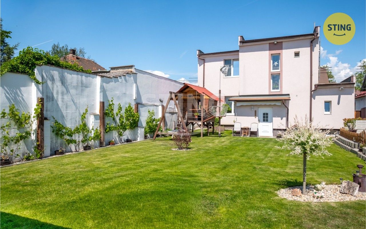 Prodej domu 166 m² - foto 2