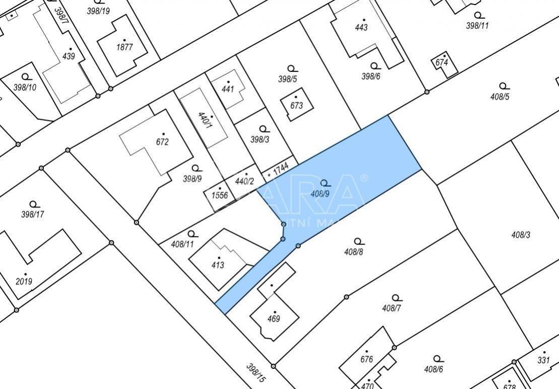 Prodej pozemku 710 m² - foto 1