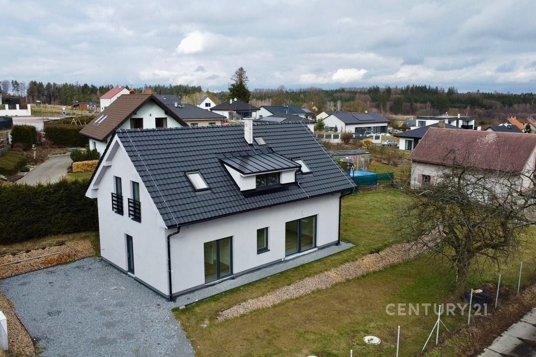 Prodej domu 142 m² - foto 1