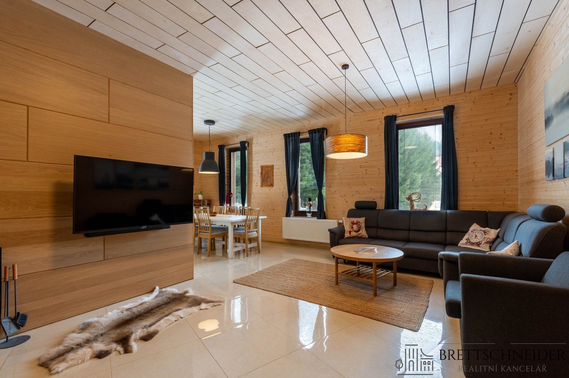 Prodej domu 230 m² - foto 2