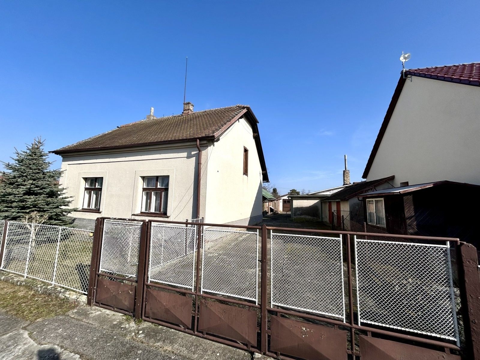 Prodej domu 130 m² - foto 1