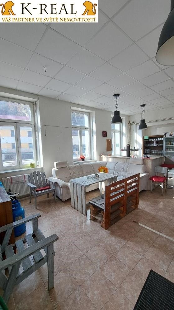 Pronájem komerčního prostoru 77 m² - foto 3