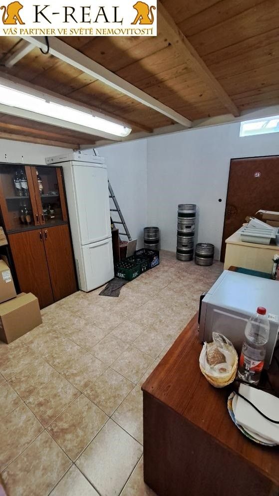 Pronájem komerčního prostoru 77 m² - foto 12