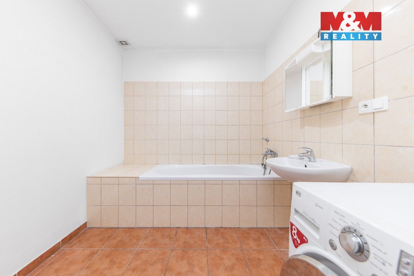 Prodej komerčního prostoru 649 m² - foto 21