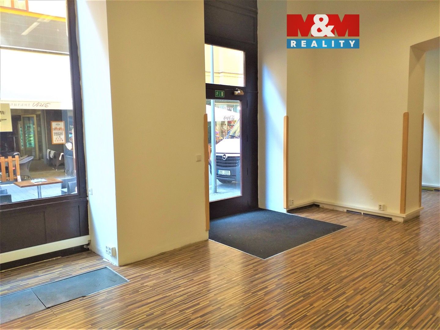 Pronájem komerčního prostoru 105 m² - foto 1
