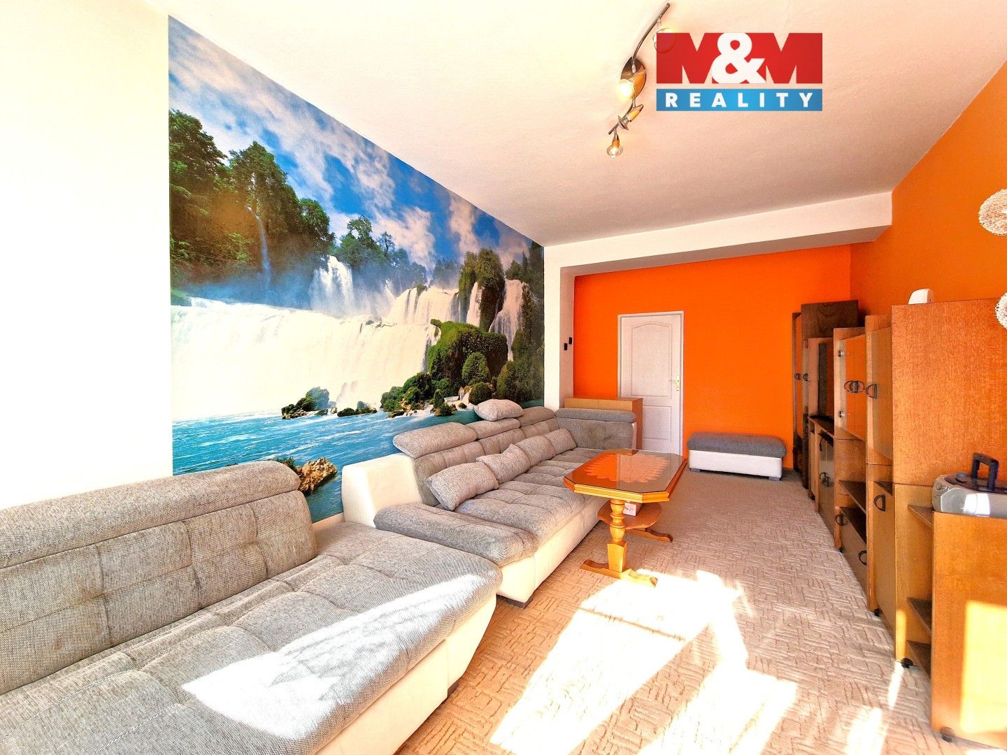 Prodej bytu 3+1 70 m² - foto 1