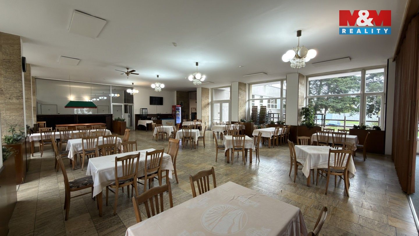 Prodej komerčního prostoru 730 m² - foto 2