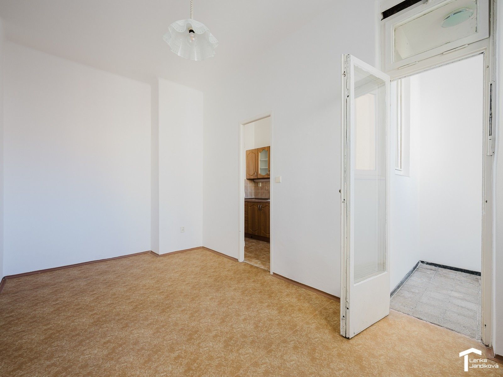 Pronájem bytu 2+1 90 m² - foto 3