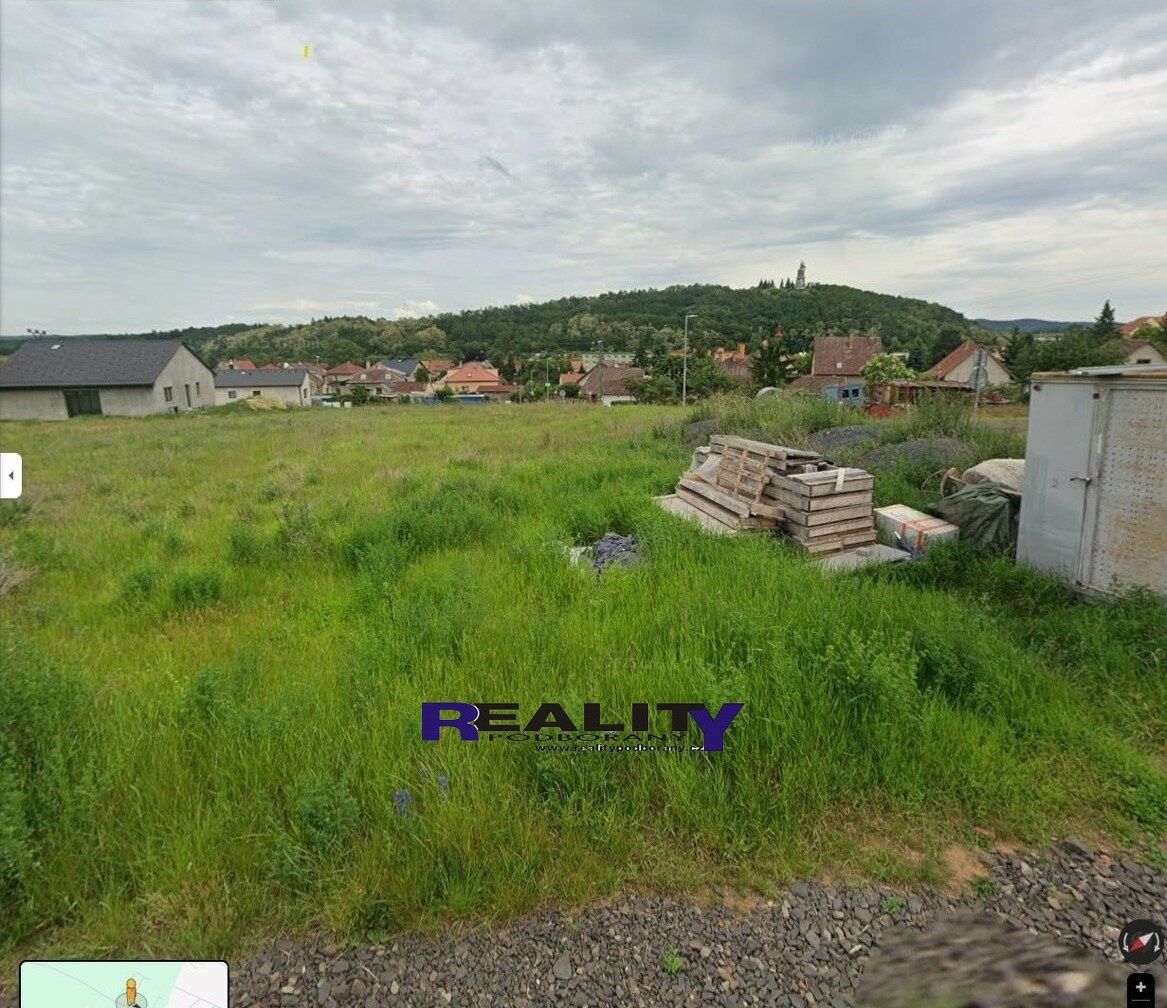 Prodej pozemku 900 m² - foto 1