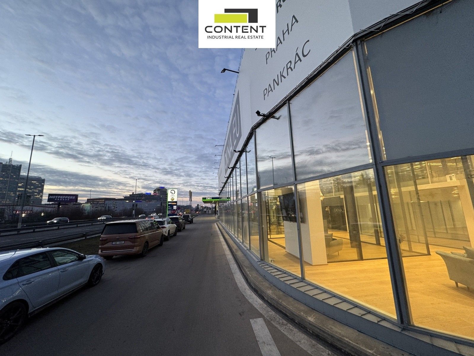 Pronájem komerčního prostoru 1000 m² - foto 3