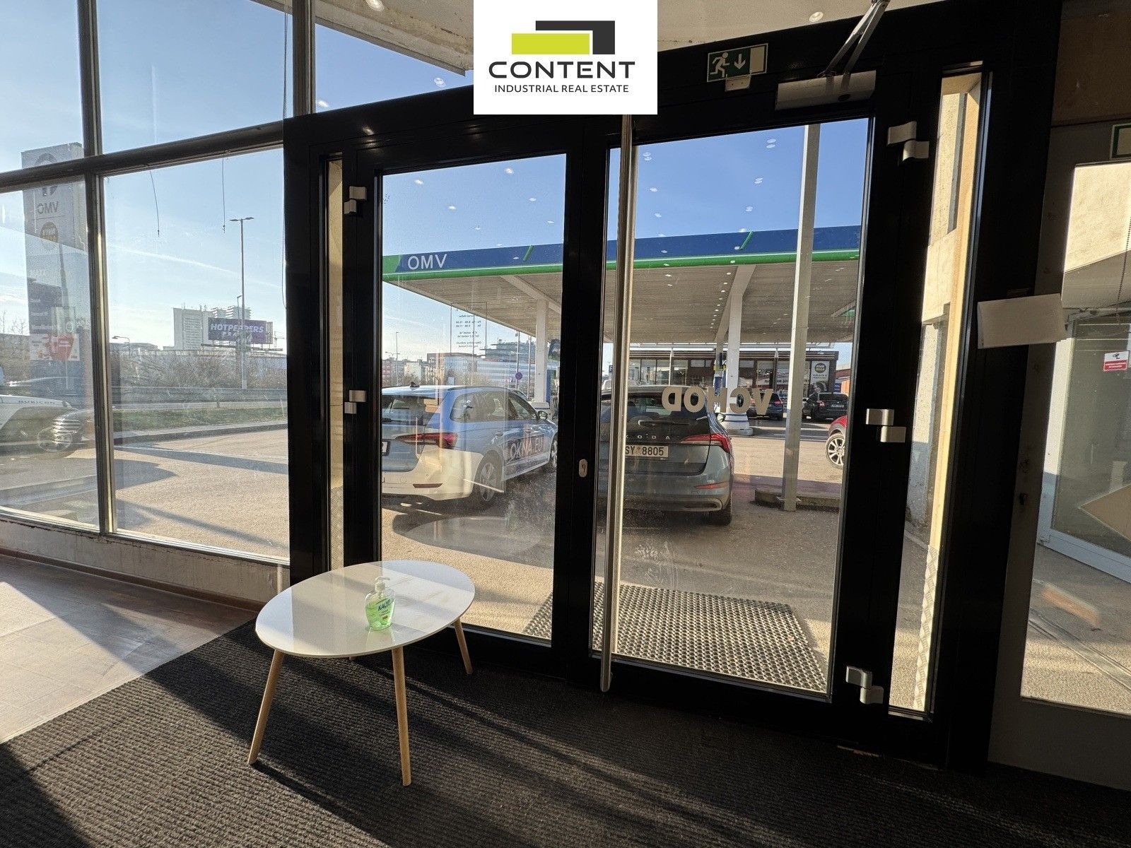 Pronájem komerčního prostoru 1000 m² - foto 4
