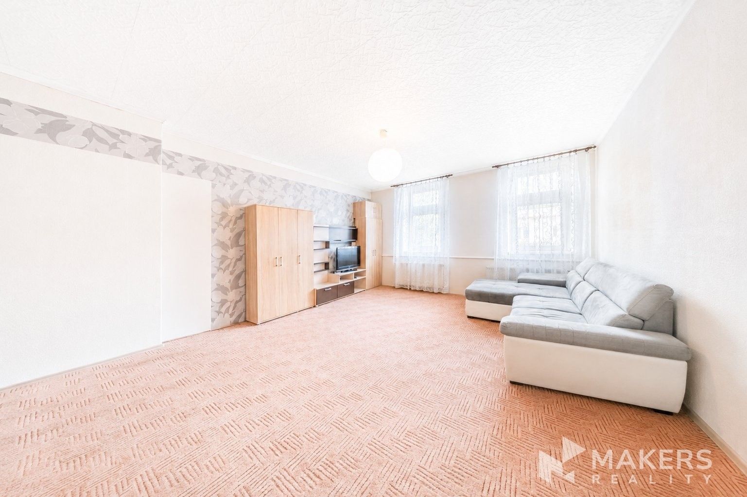 Prodej bytu 2+1 70 m² - foto 2