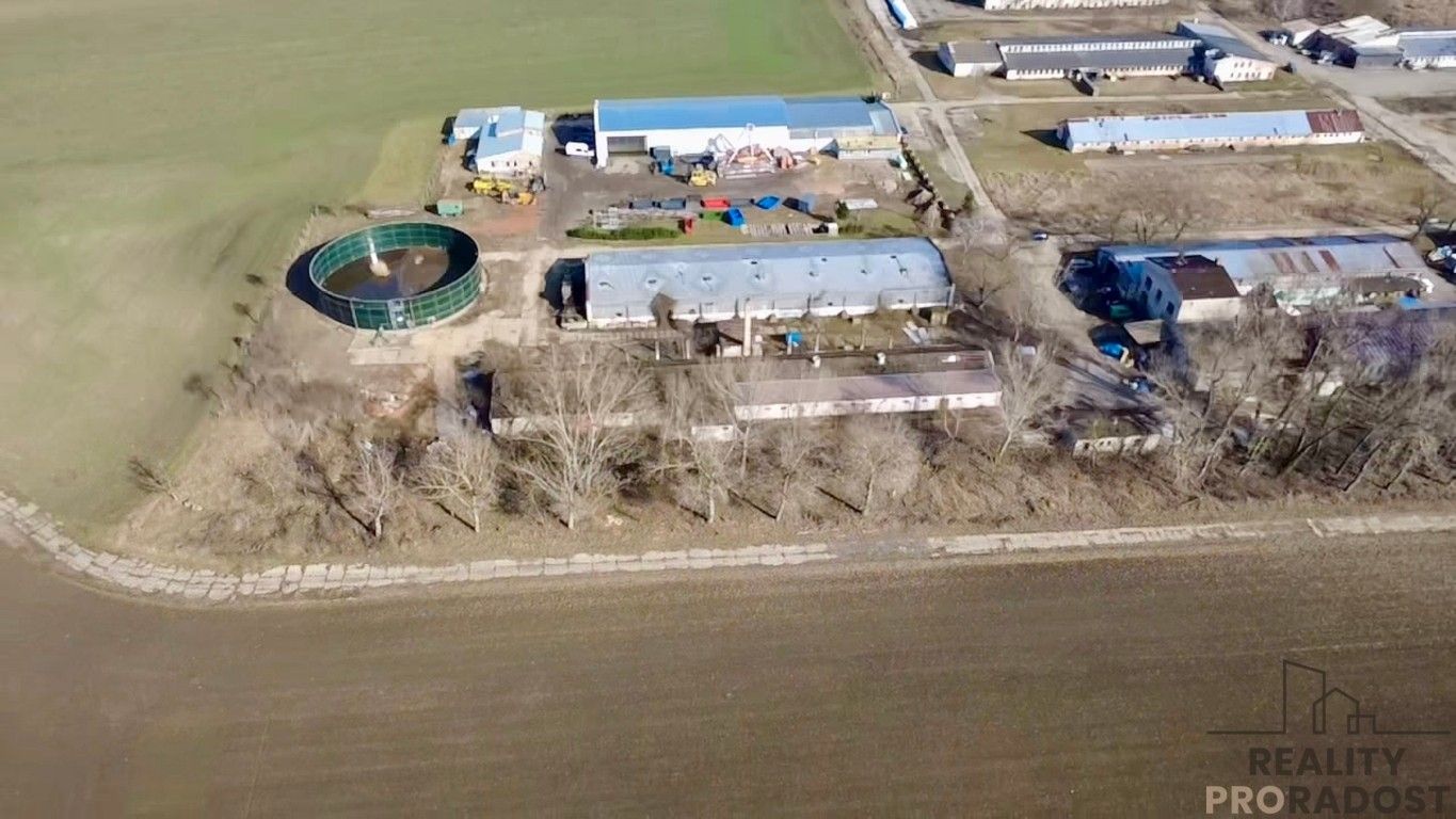 Prodej komerčního prostoru 5400 m² - foto 2