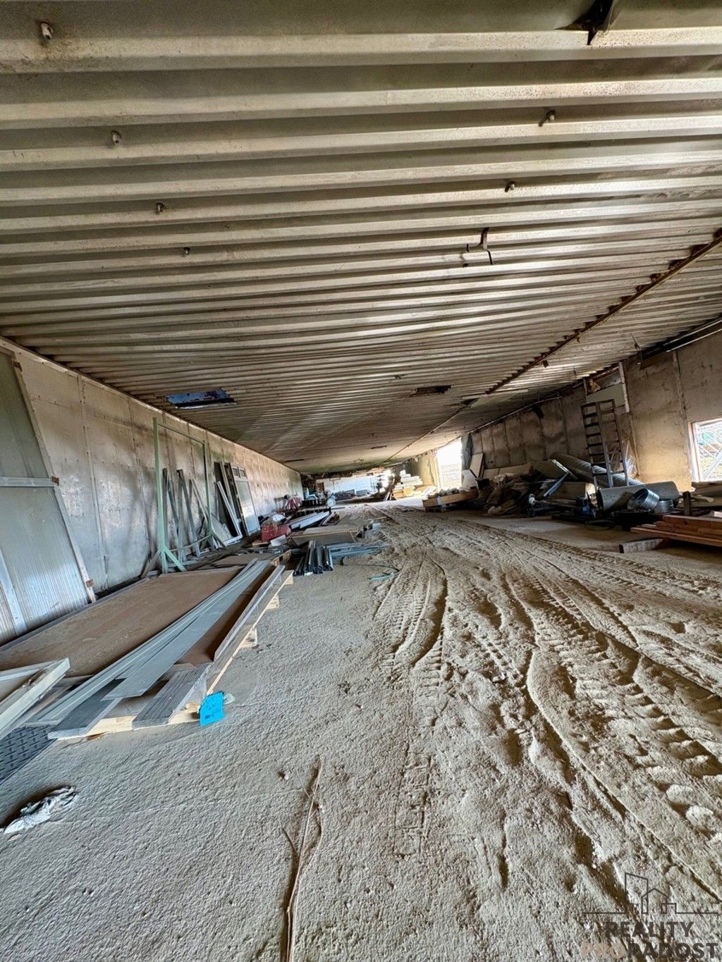 Prodej komerčního prostoru 5400 m² - foto 11