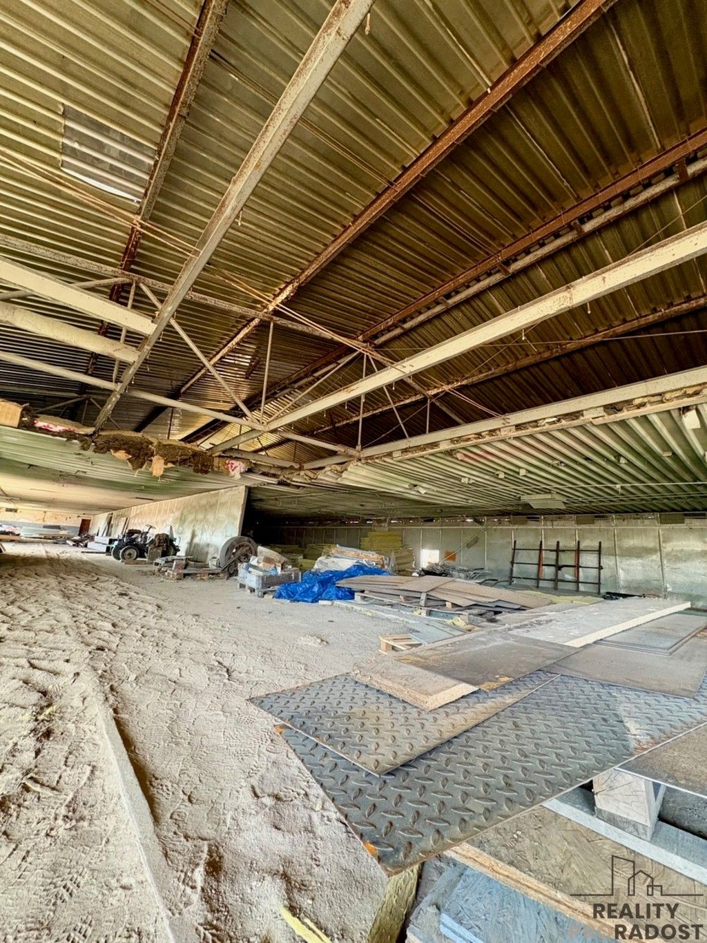 Prodej komerčního prostoru 5400 m² - foto 16