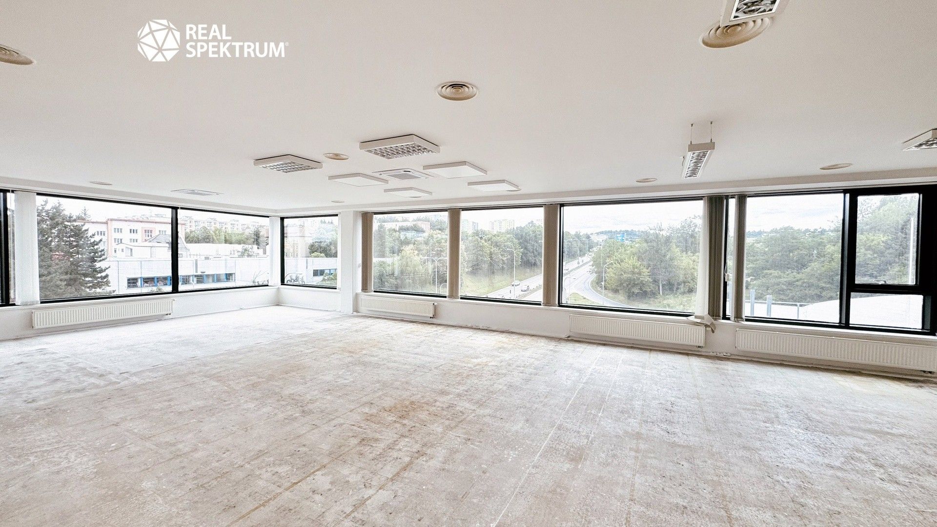 Pronájem komerčního prostoru 427 m² - foto 3