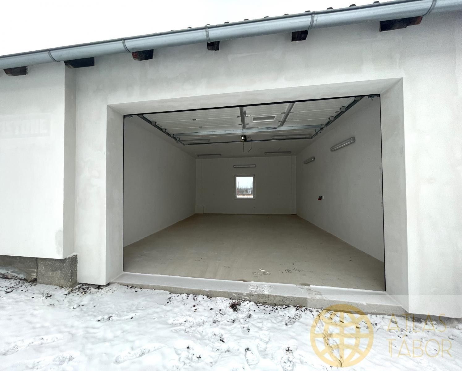 Pronájem komerčního prostoru 95 m² - foto 8