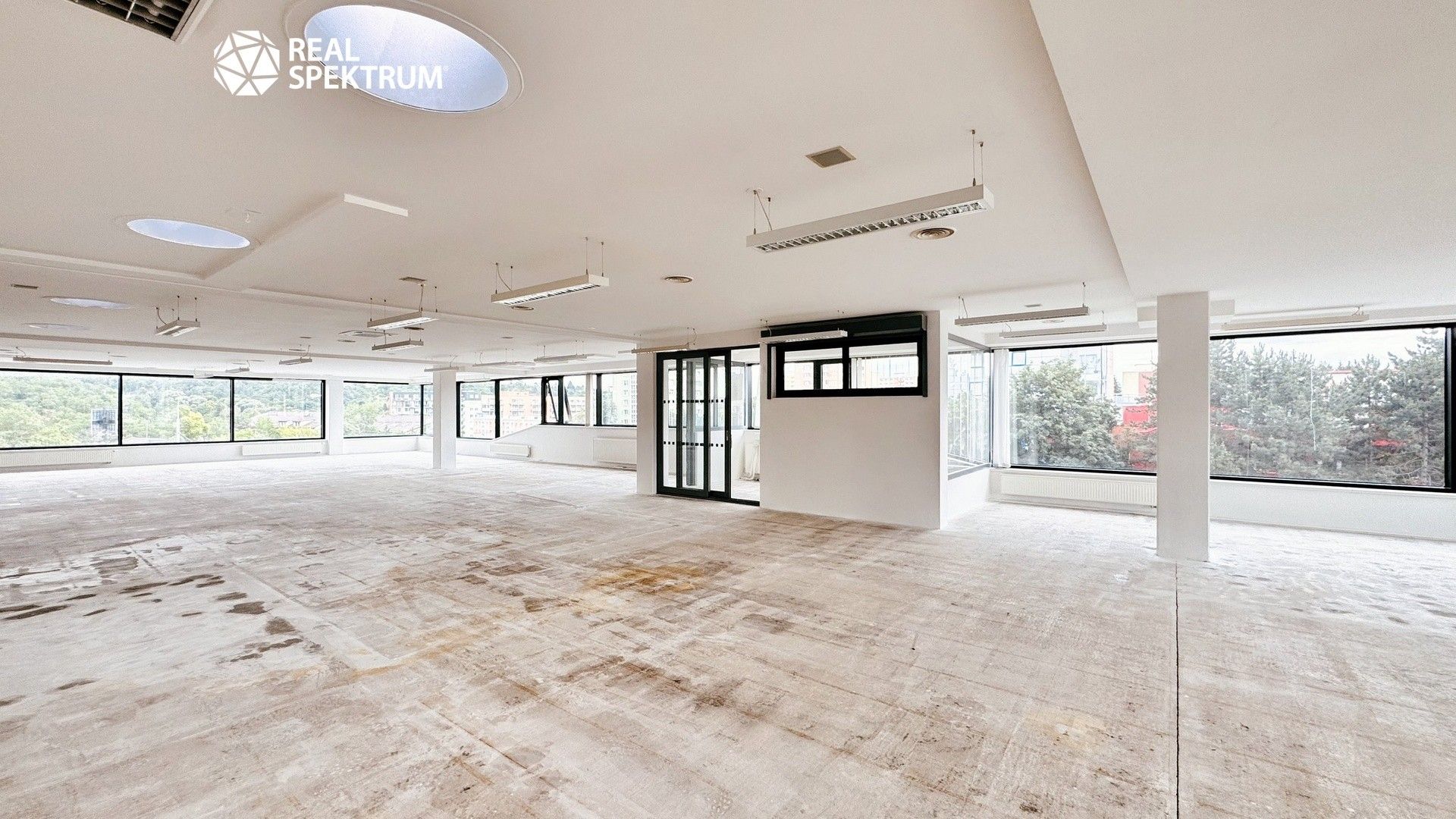 Pronájem komerčního prostoru 427 m² - foto 9
