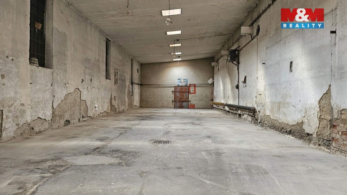 Pronájem komerčního prostoru 180 m² - foto 2