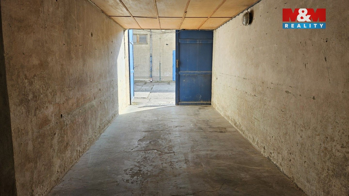 Pronájem komerčního prostoru 180 m² - foto 4