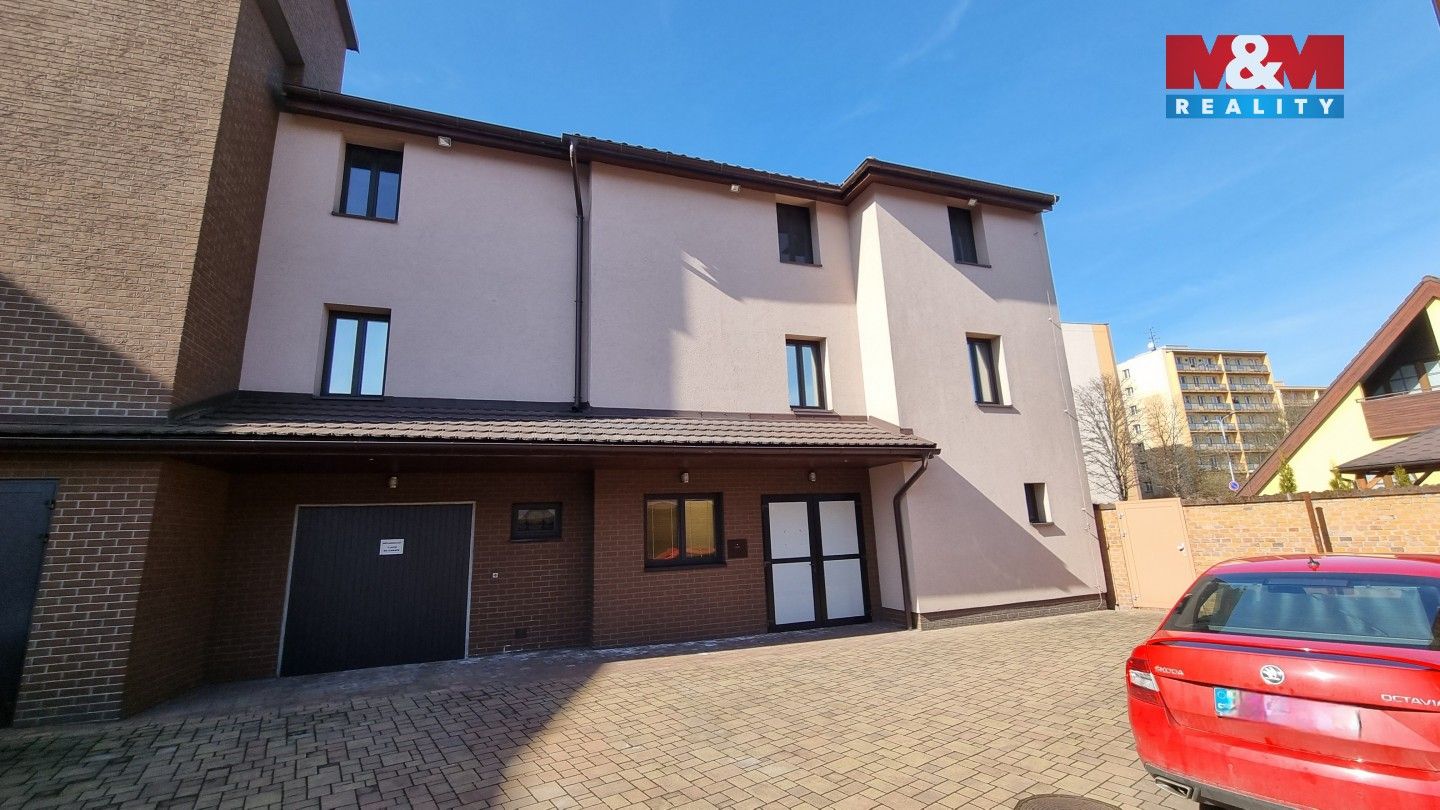 Pronájem komerčního prostoru 89 m² - foto 10