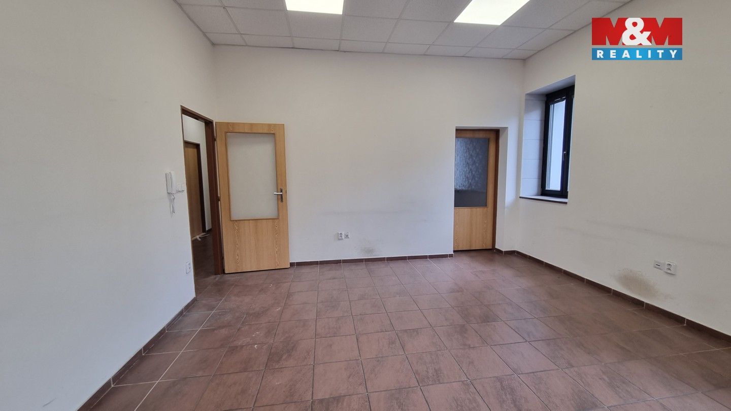 Pronájem komerčního prostoru 89 m² - foto 14