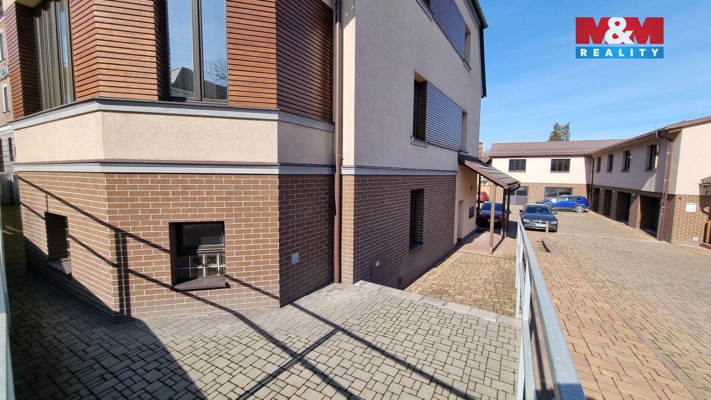 Pronájem komerčního prostoru 230 m² - foto 19