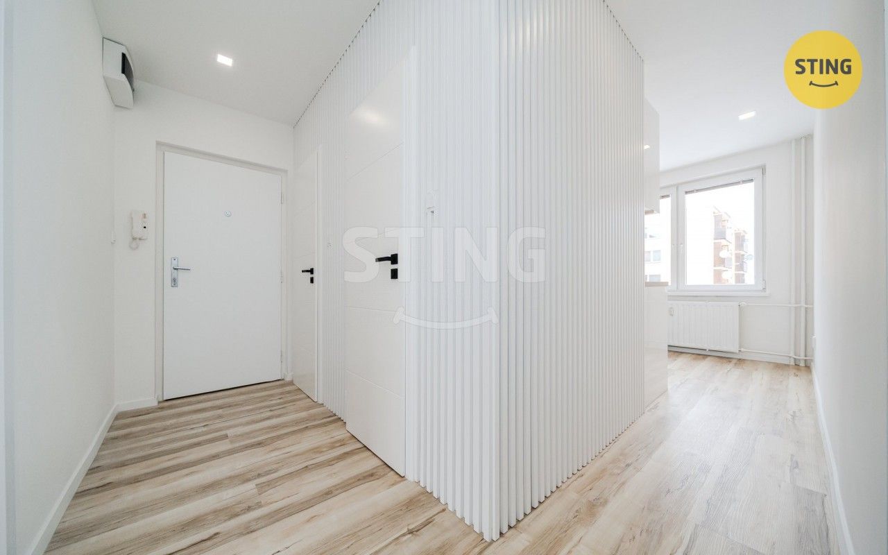 Pronájem bytu 3+1 78 m² - foto 6