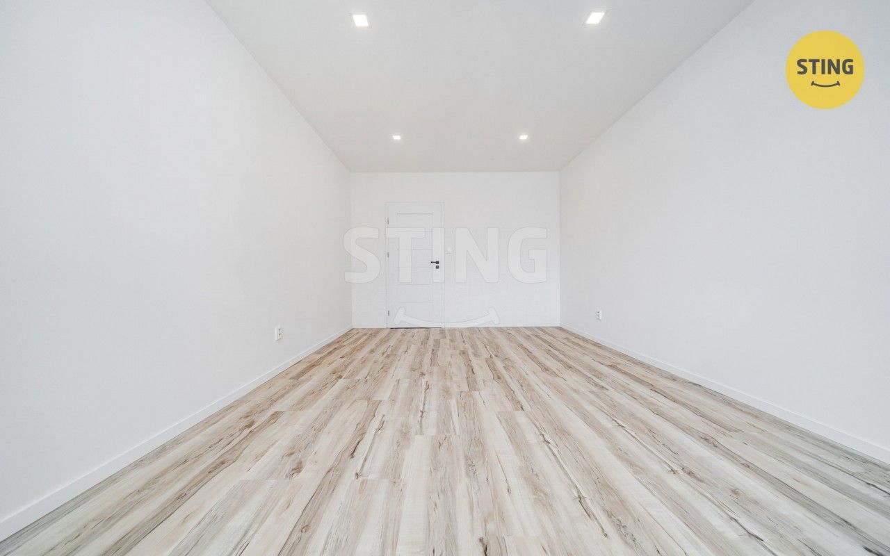Pronájem bytu 3+1 78 m² - foto 9