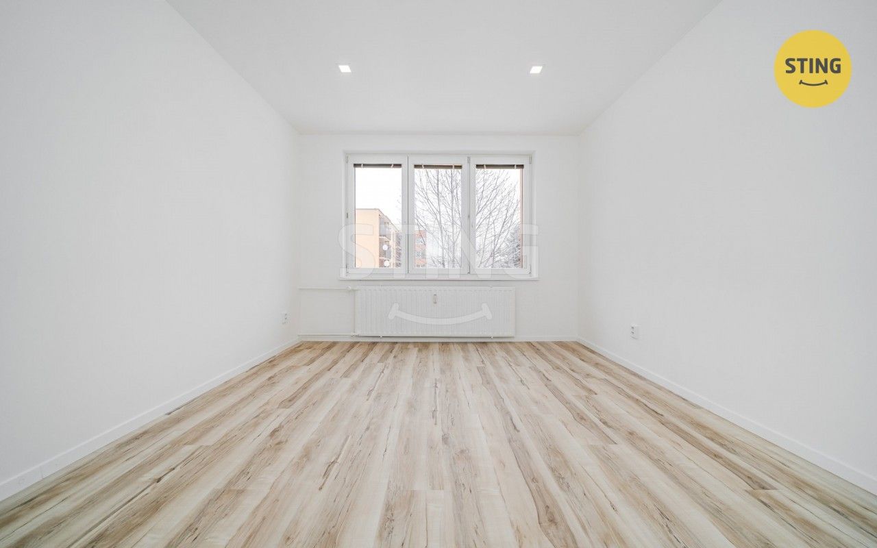 Pronájem bytu 3+1 78 m² - foto 11