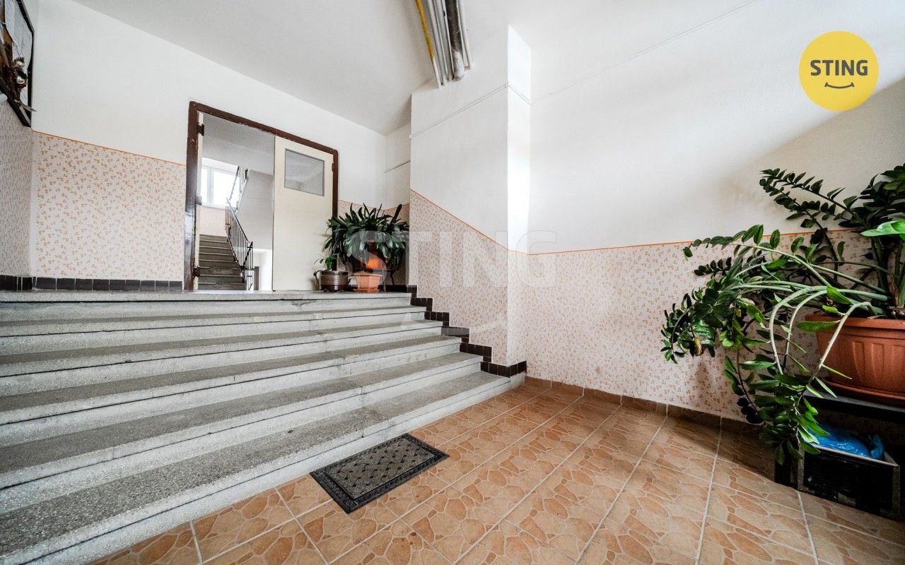 Pronájem bytu 3+1 78 m² - foto 12