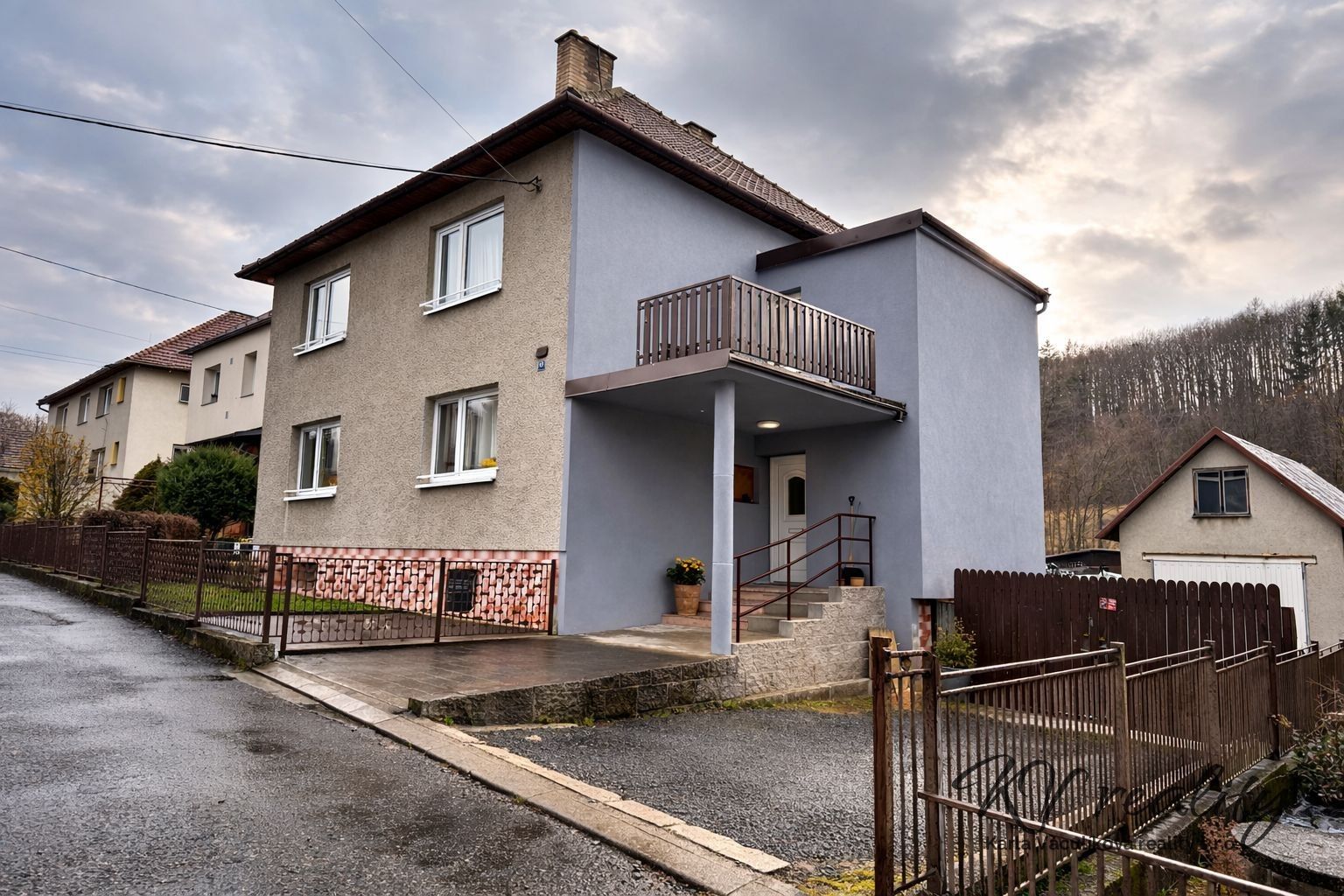 Prodej domu 232 m² - foto 1