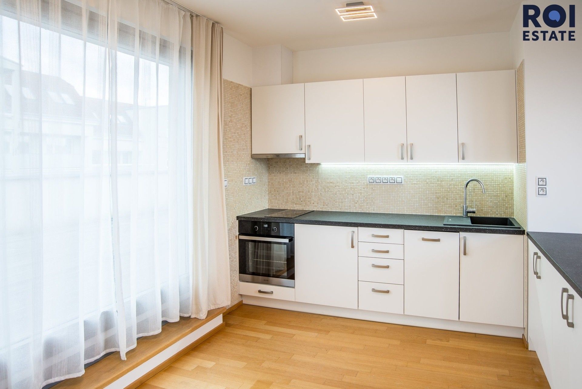 Pronájem bytu 2+kk 49 m² - foto 2