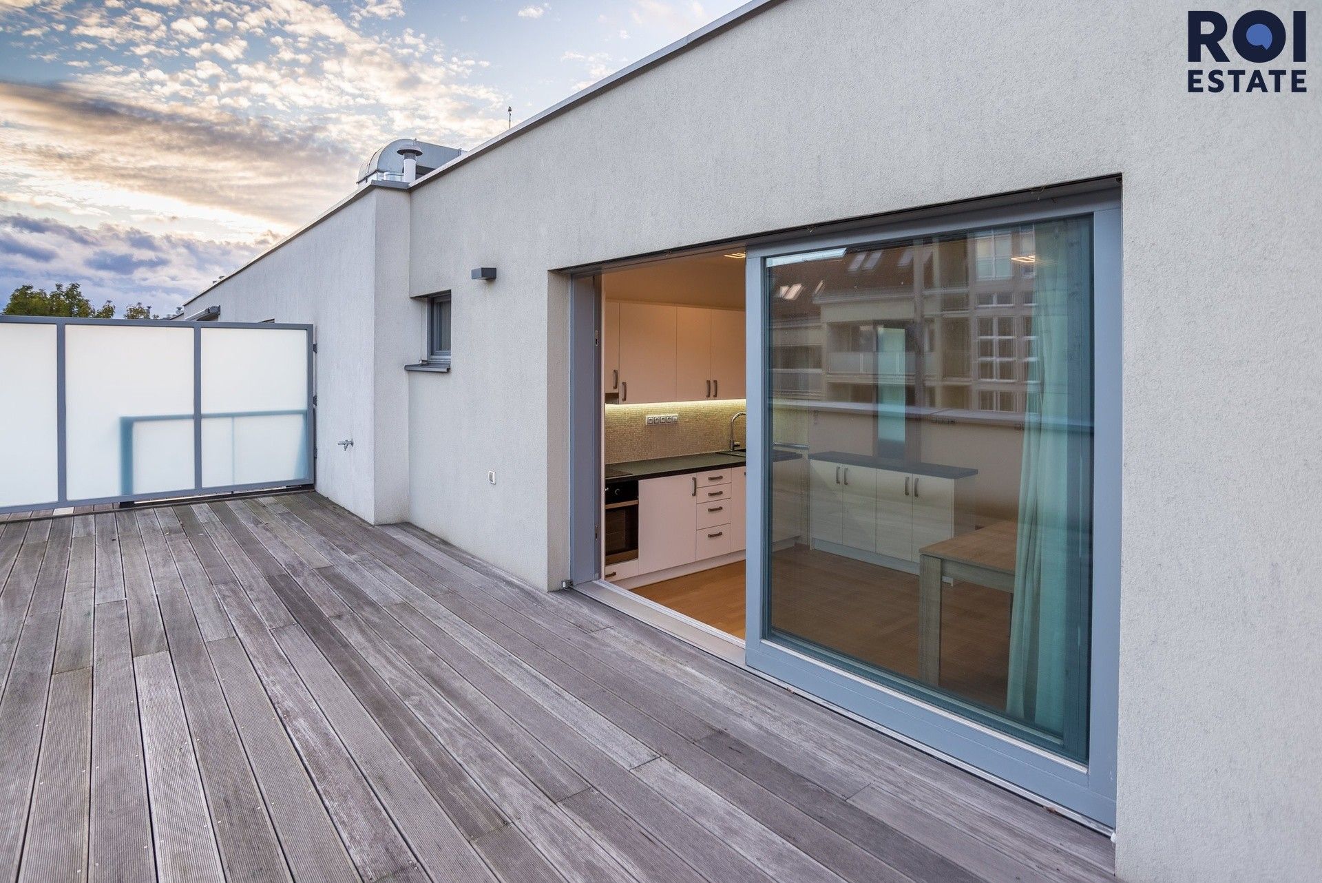 Pronájem bytu 2+kk 49 m² - foto 3