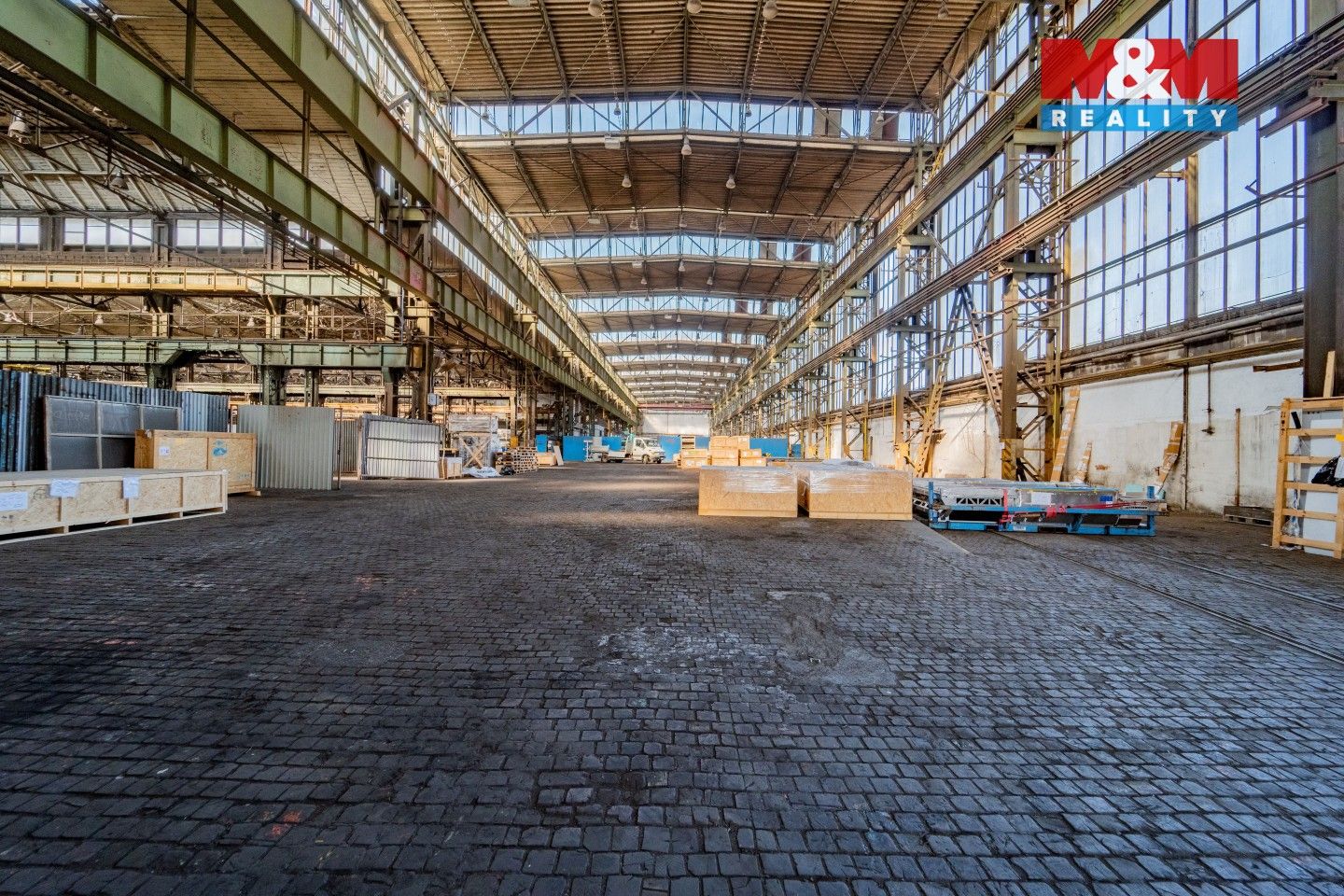 Pronájem komerčního prostoru 1000 m² - foto 3
