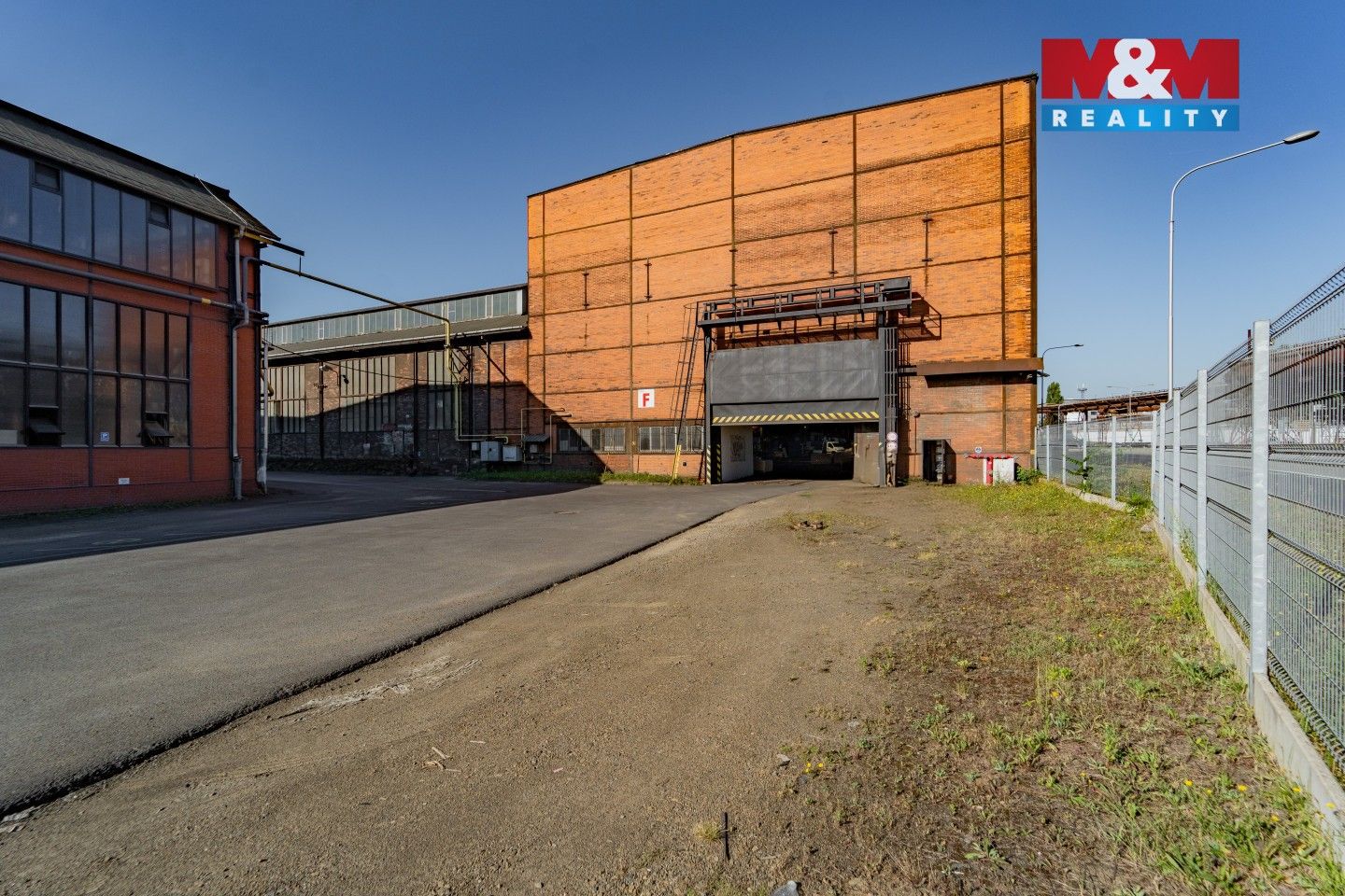 Pronájem komerčního prostoru 1000 m² - foto 7