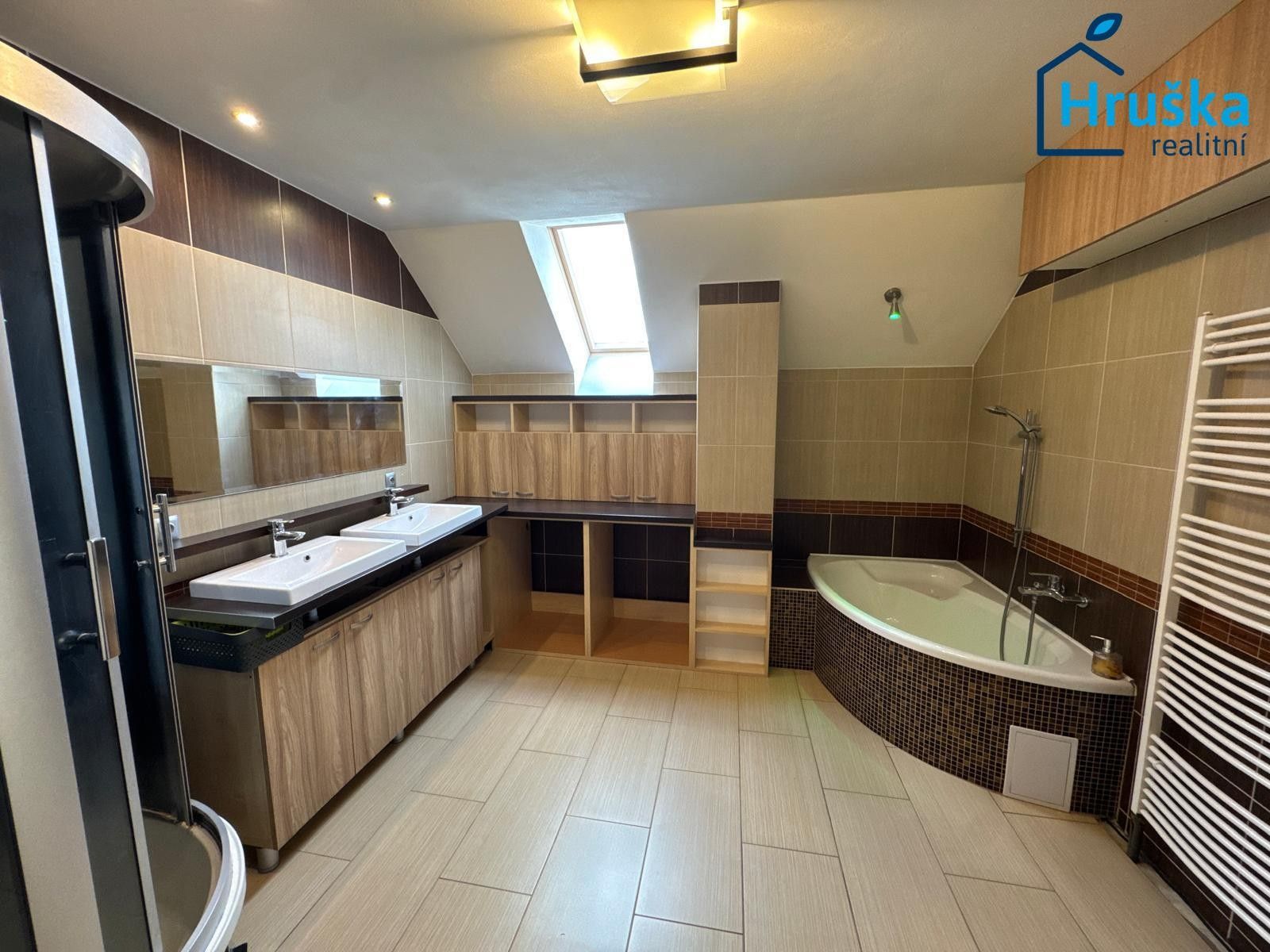 Prodej domu 300 m² - foto 24