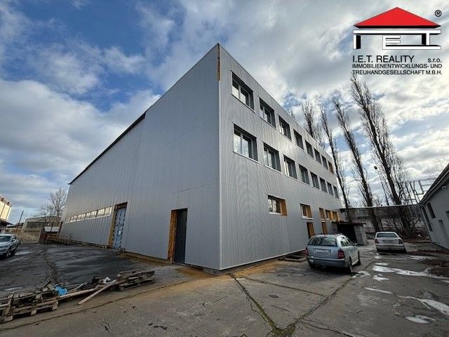 Pronájem komerčního prostoru 1600 m² - foto 1