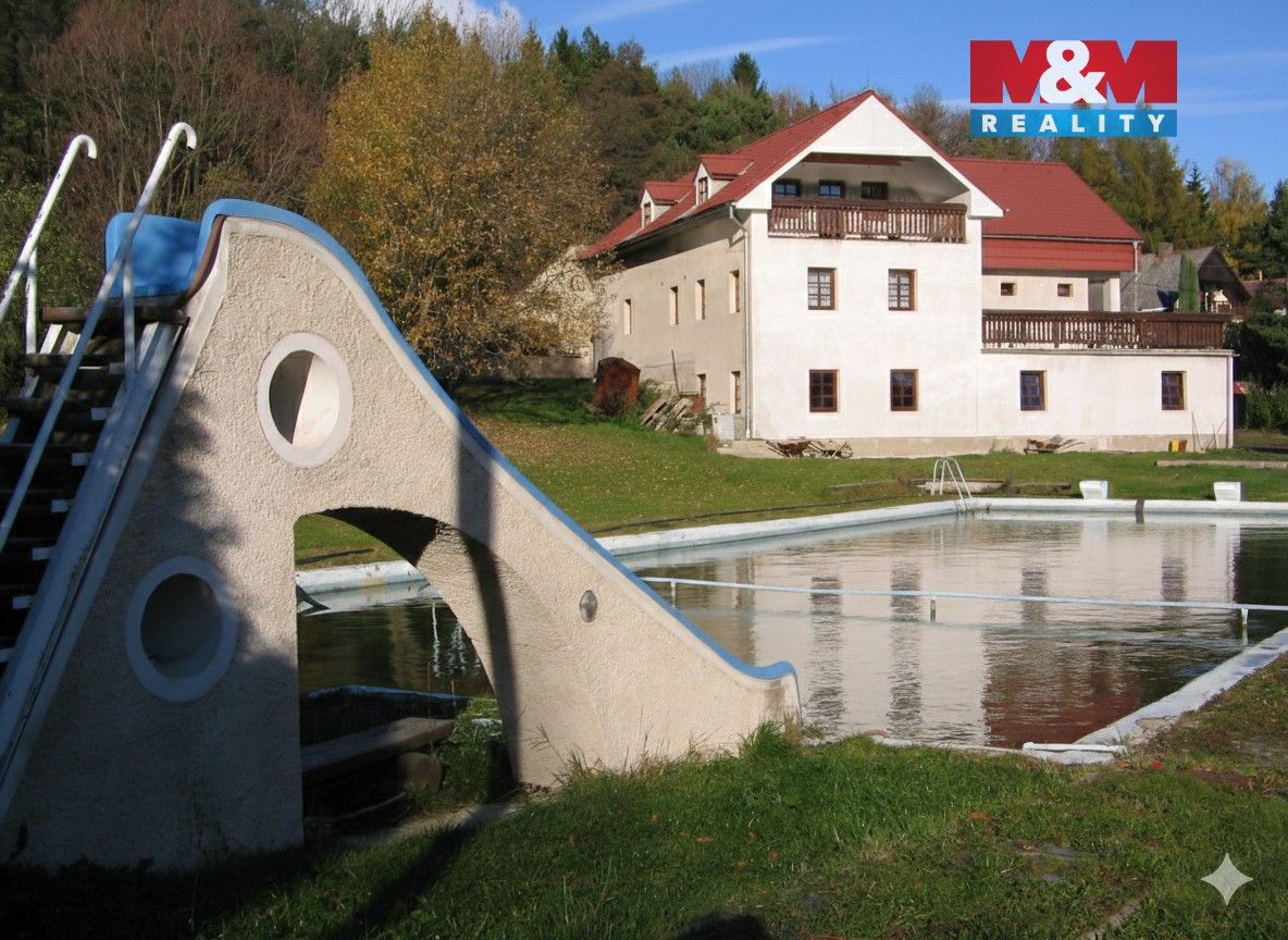 Prodej komerčního prostoru 850 m² - foto 3