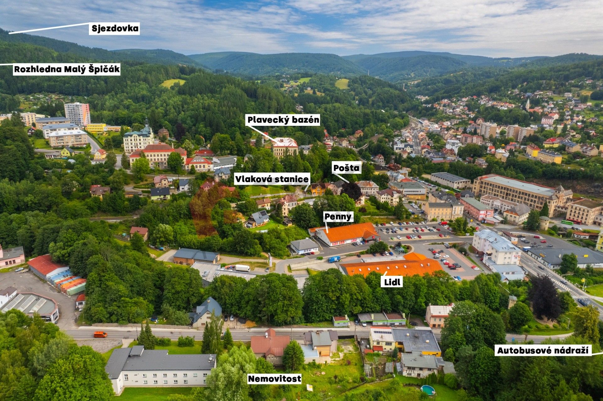 Prodej komerčního prostoru 370 m² - foto 2