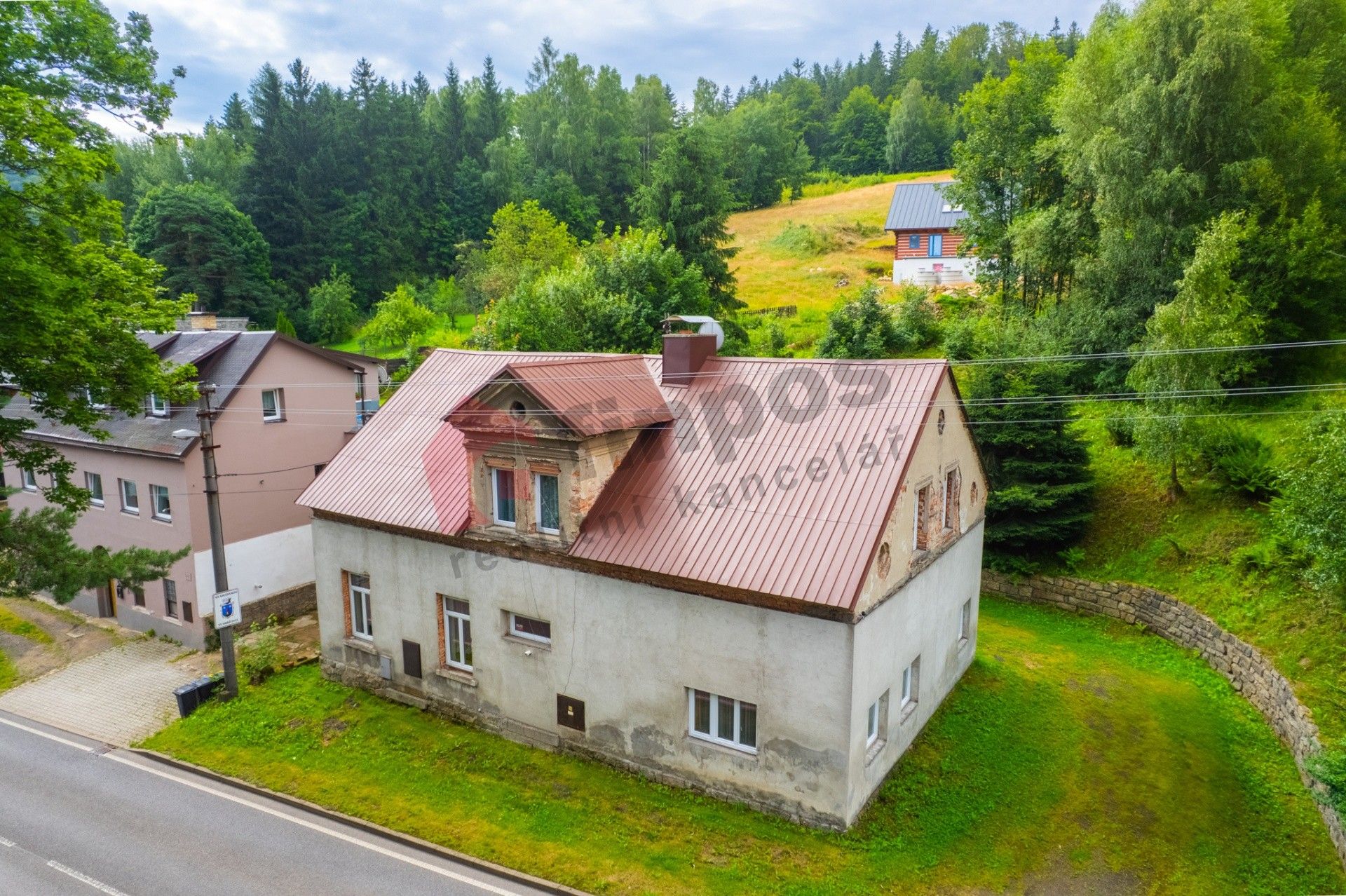 Prodej komerčního prostoru 370 m² - foto 1
